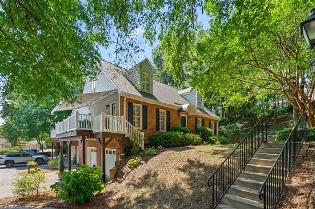 518 Tanners Park Court, Winston-salem, NC 27101