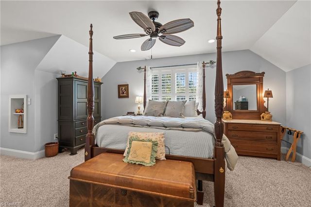 518 Tanners Park Court, Winston-salem, NC 27101