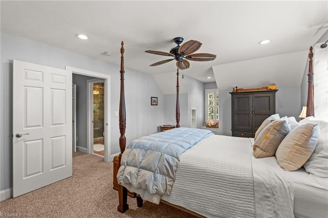 518 Tanners Park Court, Winston-salem, NC 27101