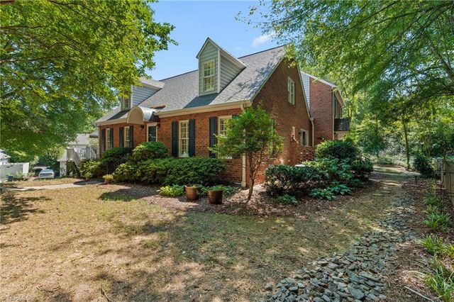 518 Tanners Park Court, Winston-salem, NC 27101