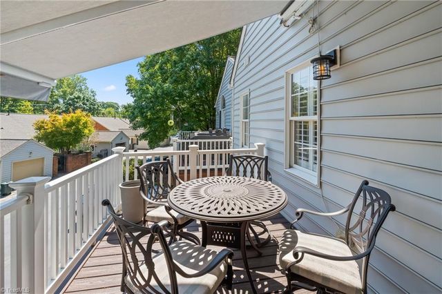 518 Tanners Park Court, Winston-salem, NC 27101