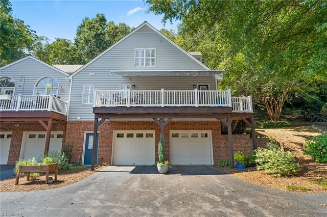 518 Tanners Park Court, Winston-salem, NC 27101