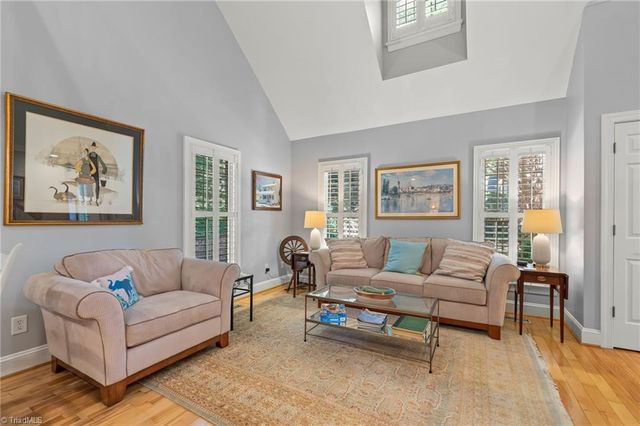 518 Tanners Park Court, Winston-salem, NC 27101