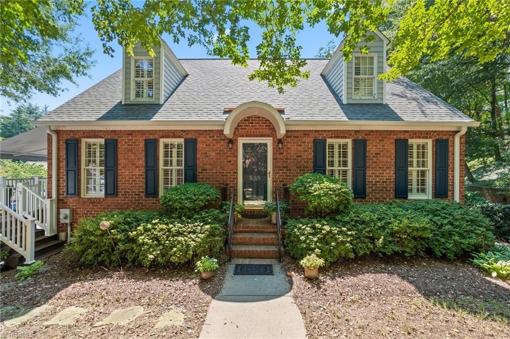 518 Tanners Park Court, Winston-salem, NC 27101