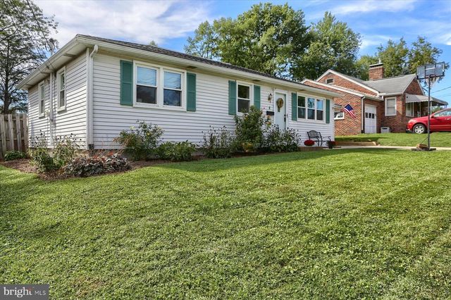4 FORGE RD, Shiremanstown, PA 17011