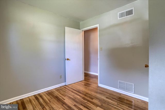 4 FORGE RD, Shiremanstown, PA 17011