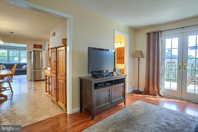 4 FORGE RD, Shiremanstown, PA 17011