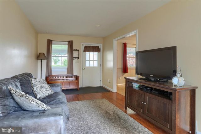4 FORGE RD, Shiremanstown, PA 17011