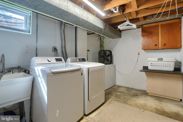 4 FORGE RD, Shiremanstown, PA 17011