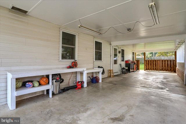 4 FORGE RD, Shiremanstown, PA 17011