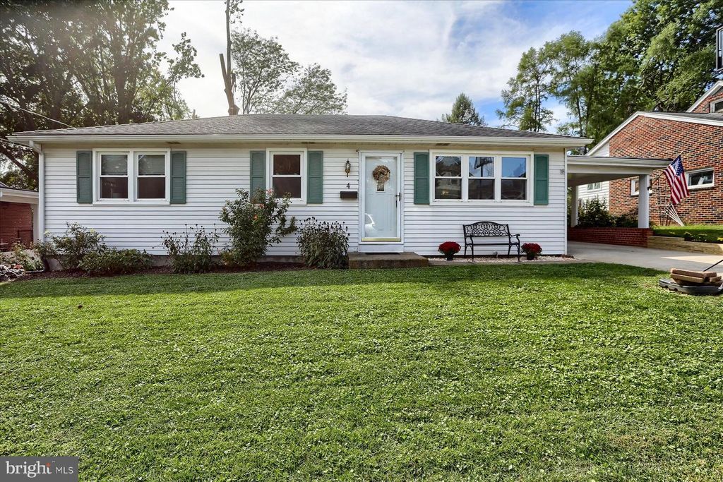 4 FORGE RD, Shiremanstown, PA 17011