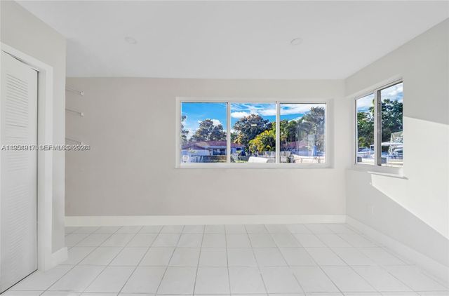 11020 NE 10th Ave 11022, Biscayne Park, FL 33161