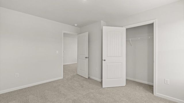 129 King Village, Braselton, GA 30517