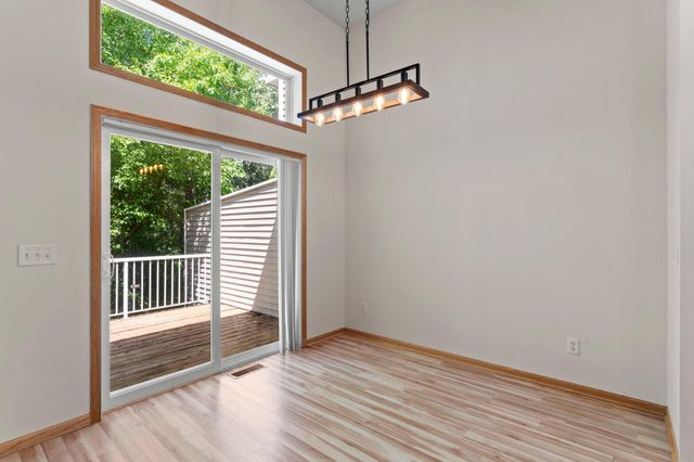 4970 Bluff Heights Trail SE, Prior Lake, MN 55372