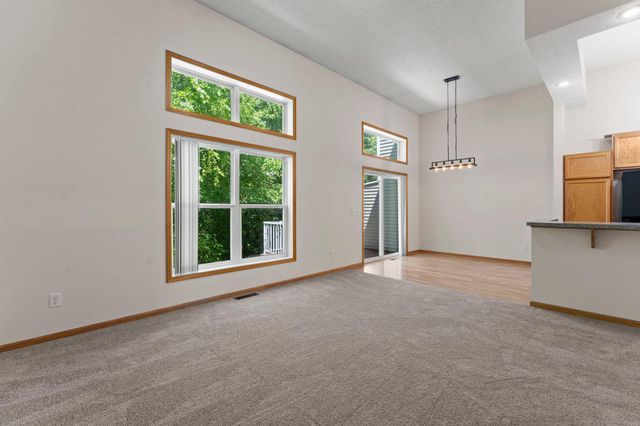 4970 Bluff Heights Trail SE, Prior Lake, MN 55372