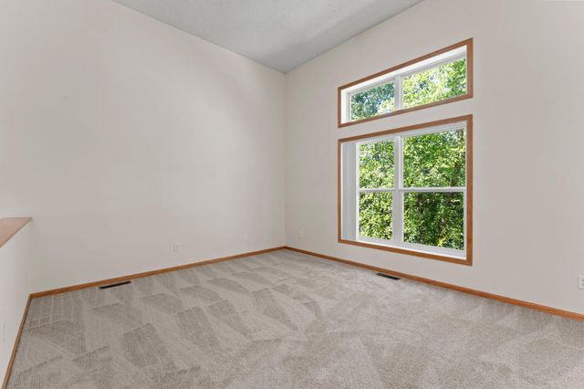 4970 Bluff Heights Trail SE, Prior Lake, MN 55372