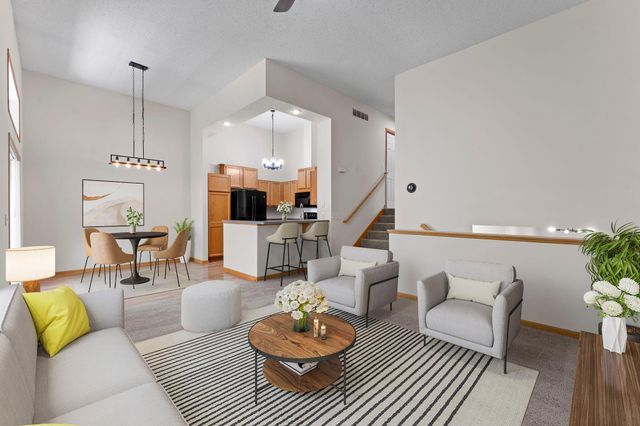 4970 Bluff Heights Trail SE, Prior Lake, MN 55372