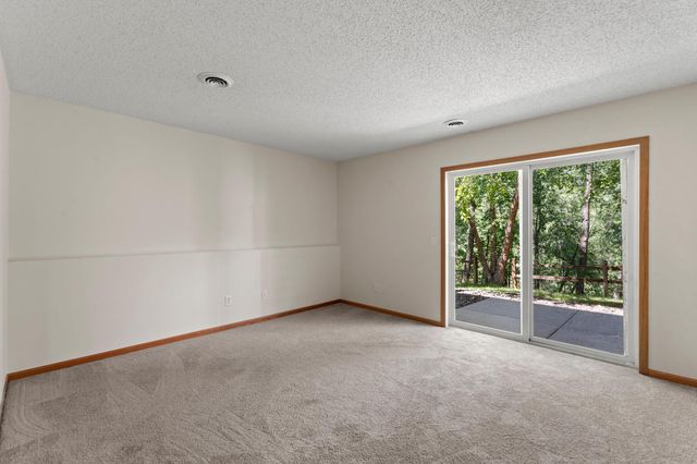 4970 Bluff Heights Trail SE, Prior Lake, MN 55372