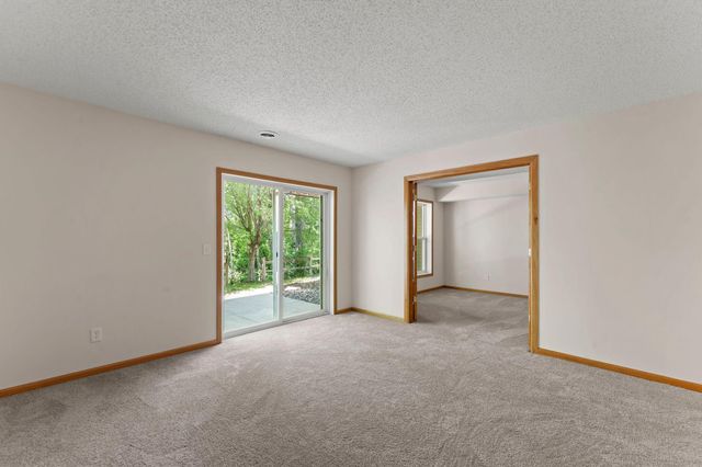 4970 Bluff Heights Trail SE, Prior Lake, MN 55372