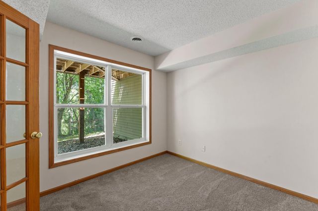 4970 Bluff Heights Trail SE, Prior Lake, MN 55372