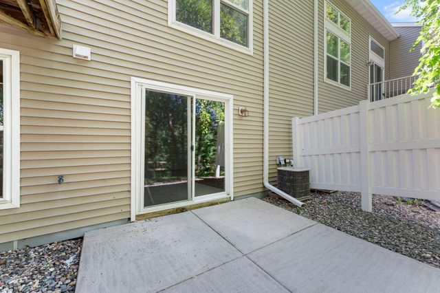 4970 Bluff Heights Trail SE, Prior Lake, MN 55372