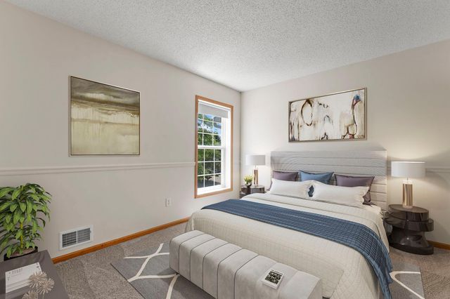 4970 Bluff Heights Trail SE, Prior Lake, MN 55372