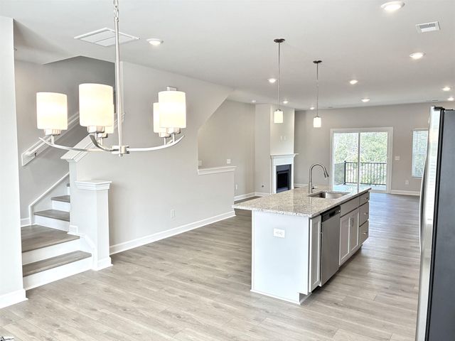 27 Pikewood Lane, Greenville, SC 29607