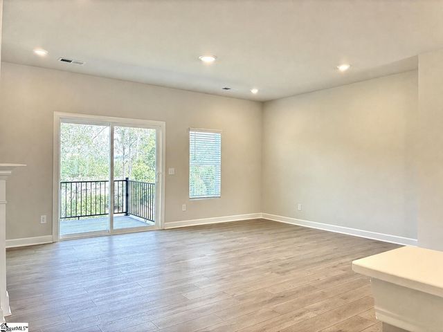 27 Pikewood Lane, Greenville, SC 29607
