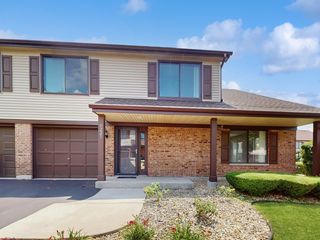 9221 AUBURN Court, Orland Park, IL 60462