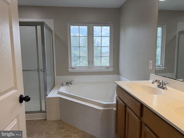 196 MARKHAM CT, Smyrna, DE 19977