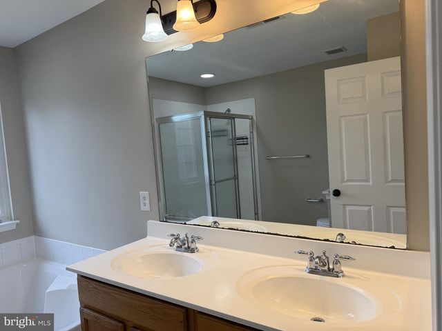 196 MARKHAM CT, Smyrna, DE 19977