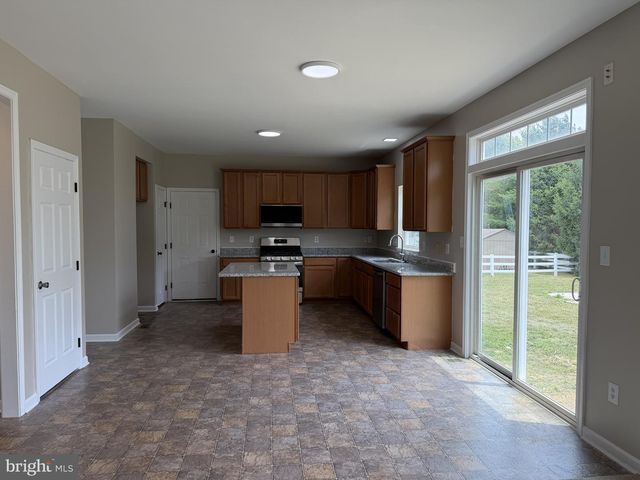 196 MARKHAM CT, Smyrna, DE 19977