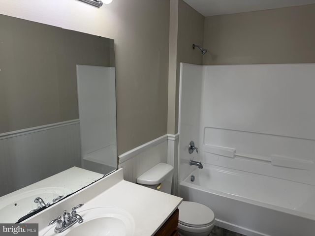 196 MARKHAM CT, Smyrna, DE 19977