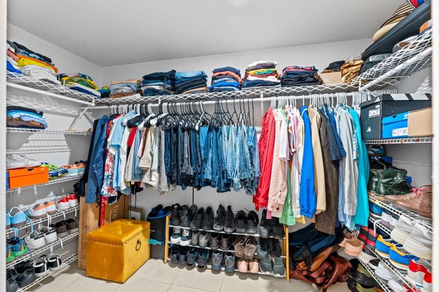 2540 Boundbrook Boulevard 209, Palm Springs, FL 33406