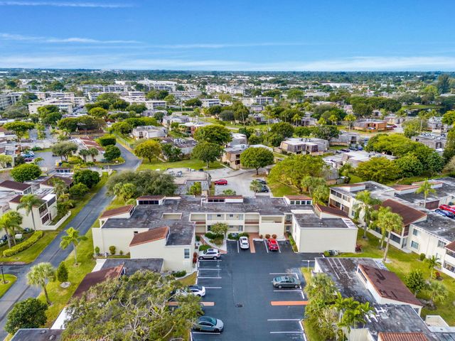 2540 Boundbrook Boulevard 209, Palm Springs, FL 33406