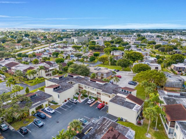 2540 Boundbrook Boulevard 209, Palm Springs, FL 33406