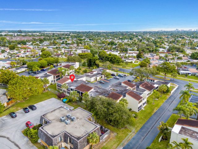 2540 Boundbrook Boulevard 209, Palm Springs, FL 33406