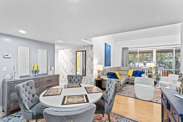 2540 Boundbrook Boulevard 209, Palm Springs, FL 33406