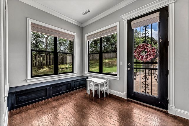 601 Chattin Circle, Bentonville, AR 72713