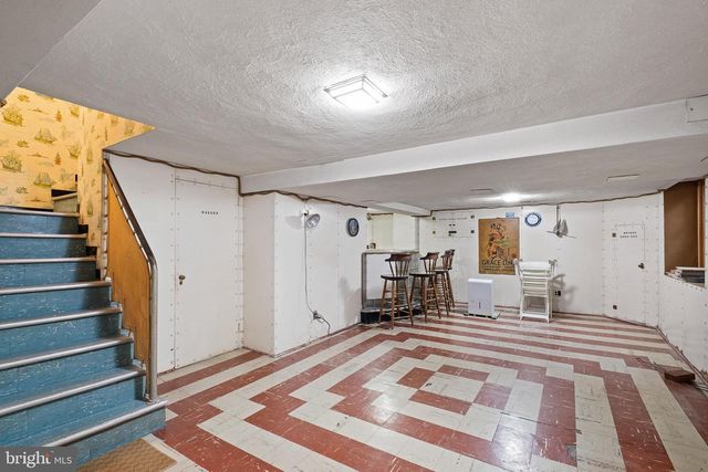 5 BLUE ROCK RD, Wilmington, DE 19809