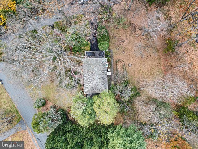 5 BLUE ROCK RD, Wilmington, DE 19809