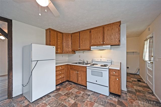 16 Harding Court, Franklin, OH 45005