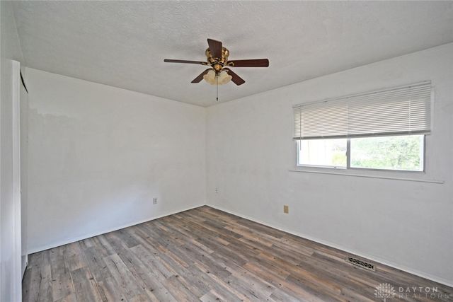 16 Harding Court, Franklin, OH 45005