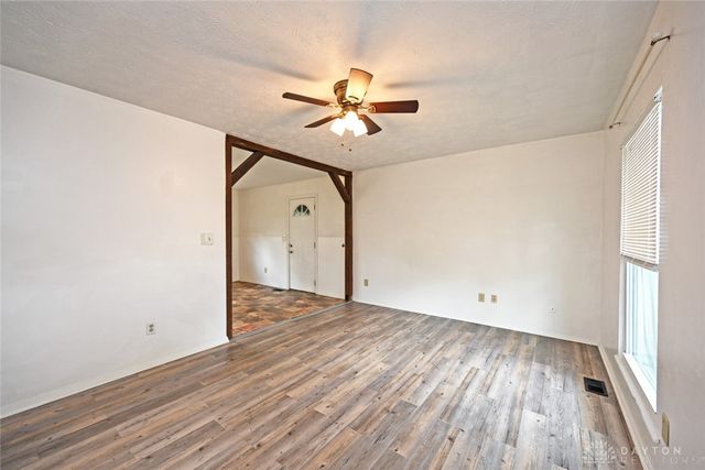 16 Harding Court, Franklin, OH 45005