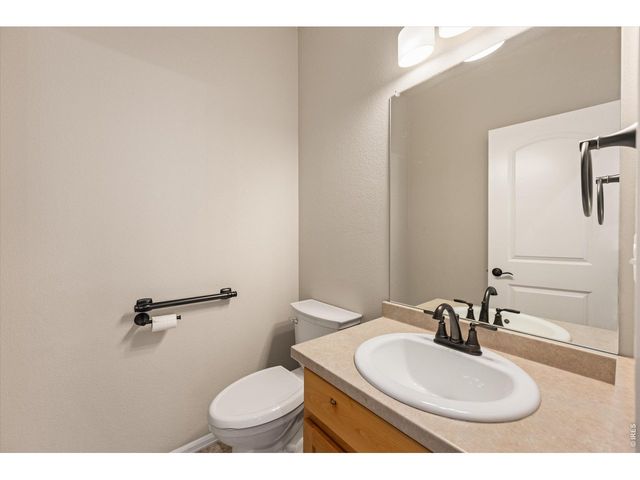 4693 Mountain Sky Ct, Johnstown, CO 80534