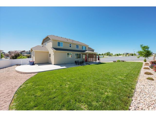4693 Mountain Sky Ct, Johnstown, CO 80534