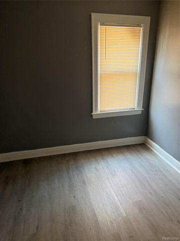 15443 Whitcomb Street, Detroit, MI 48227
