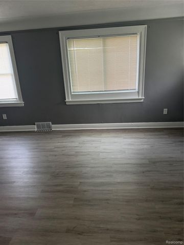 15443 Whitcomb Street, Detroit, MI 48227
