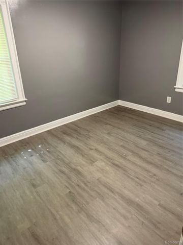 15443 Whitcomb Street, Detroit, MI 48227