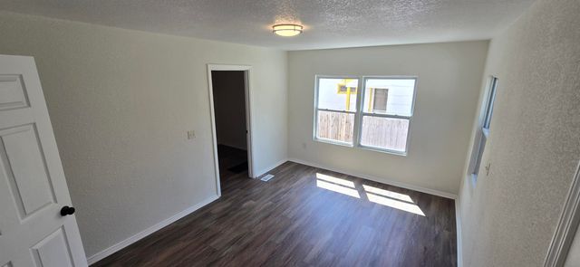 2503 E Mossman, Wichita, KS 67214